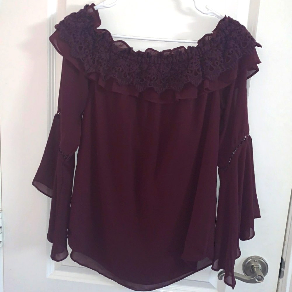 White House Black Market Boho Crochet Trim Top Bell Sleeve Size Medium - Picture 8 of 10